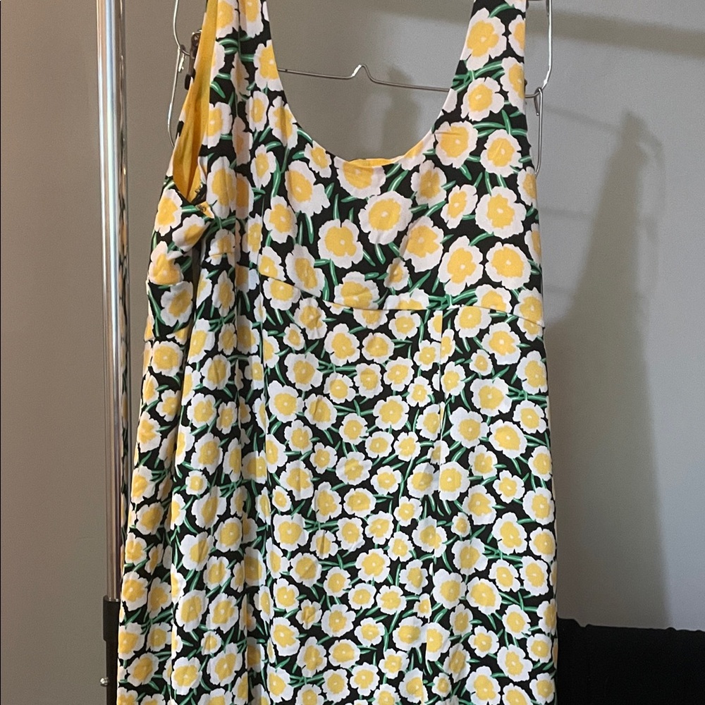 Diane VonFurstenburg for Target like new yellow floral dress size 24